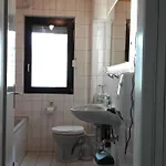 Апартаменты Und Steine Oberbrombach